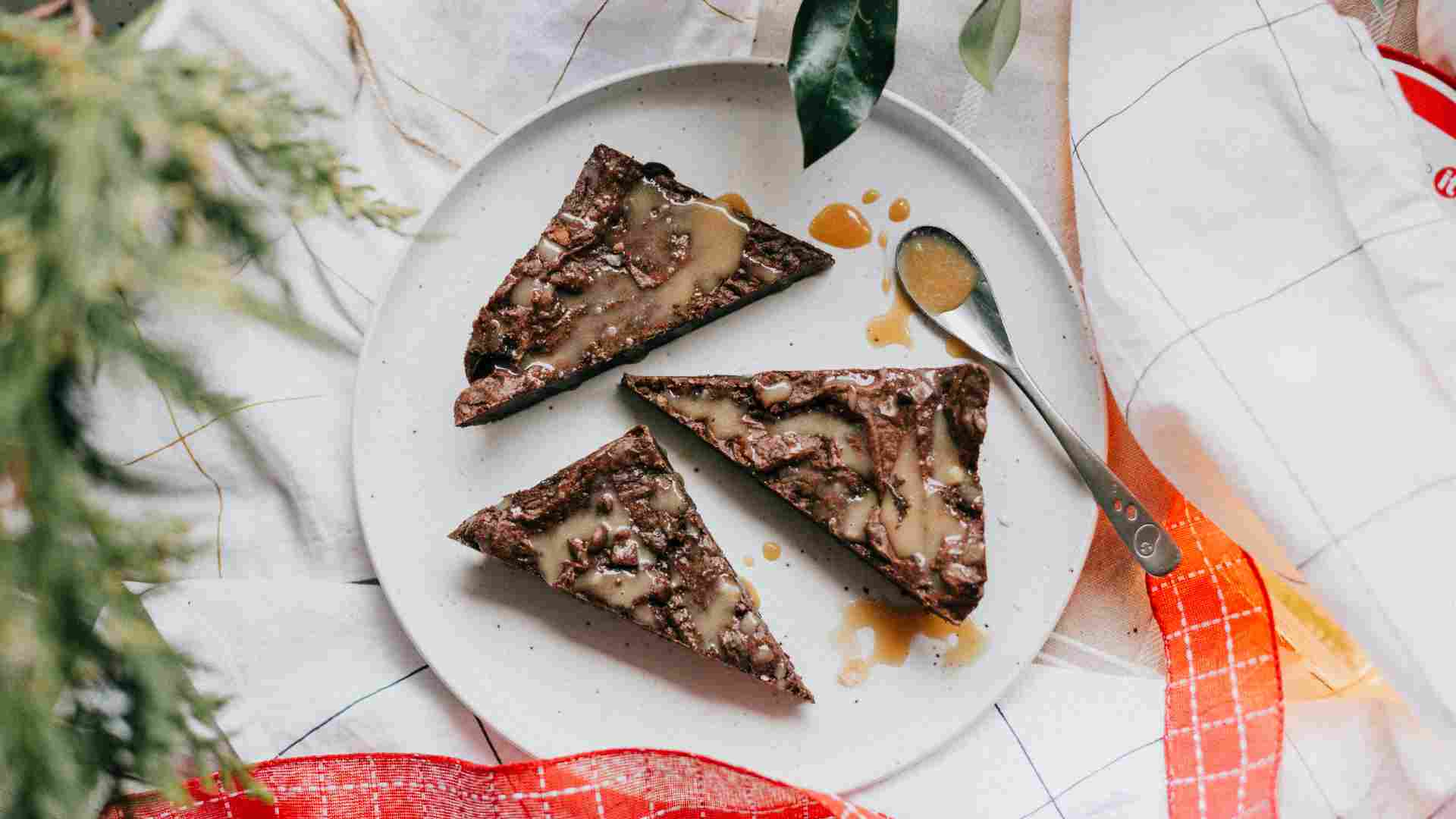 from bubbly to brownies adding weed edibles to your new years eve festivities